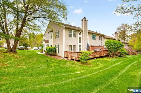 554 Adirondack Court Mahwah NJ 07430
