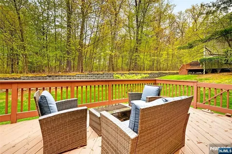 554 Adirondack Court Mahwah NJ 07430