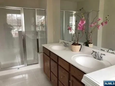32 Litchfield Lane Fair Lawn NJ 07410