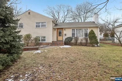 15-14 Radburn Road Fair Lawn NJ 07410
