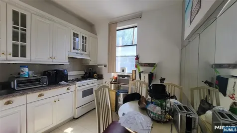 1506 Summit Avenue Union City NJ 07087
