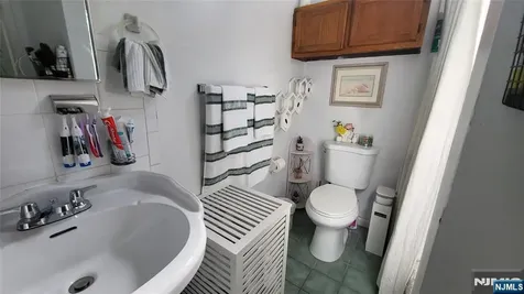 1506 Summit Avenue Union City NJ 07087