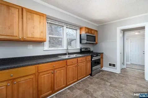 2557 Wh-mer Road Hamilton NJ 08619