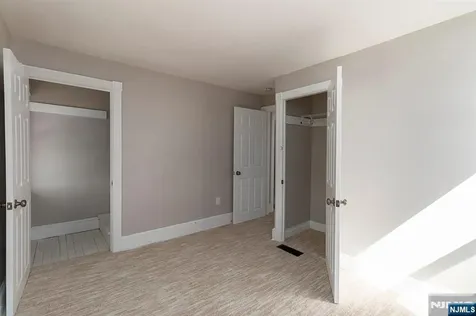 2557 Wh-mer Road Hamilton NJ 08619
