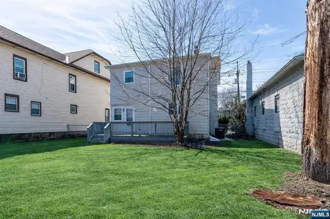 2557 Wh-mer Road Hamilton NJ 08619