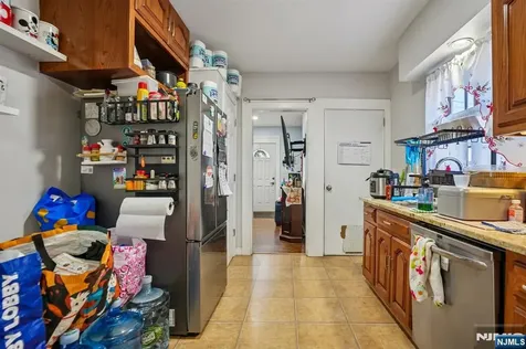 228 Totowa Road Totowa NJ 07512