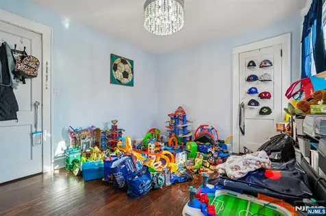 228 Totowa Road Totowa NJ 07512