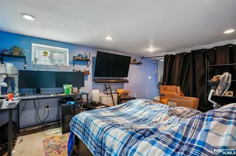228 Totowa Road Totowa NJ 07512