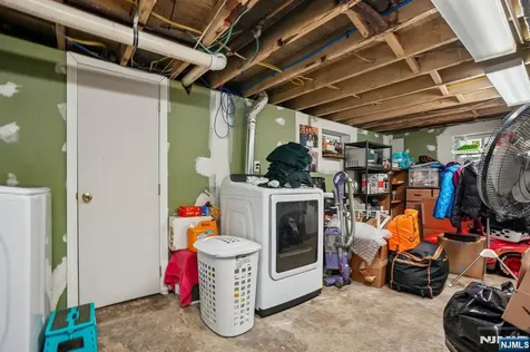228 Totowa Road Totowa NJ 07512