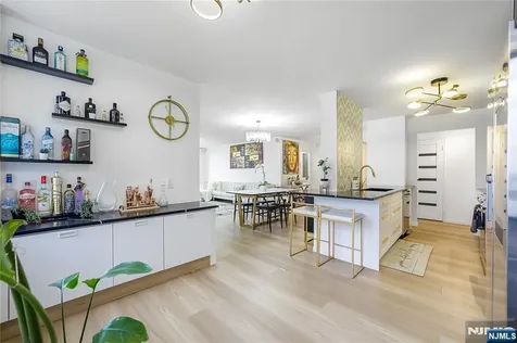 200 Winston Cliffside Park NJ 07010