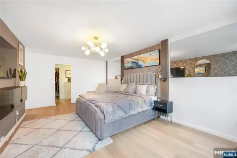 200 Winston Cliffside Park NJ 07010