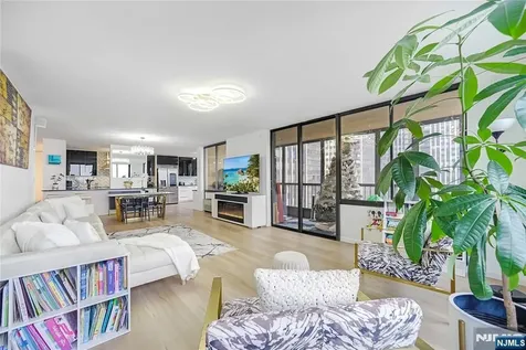200 Winston Cliffside Park NJ 07010
