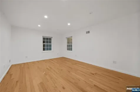 81 Fairmount Avenue Hackensack NJ 07601