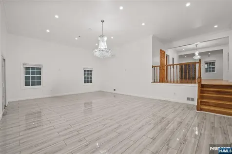 81 Fairmount Avenue Hackensack NJ 07601
