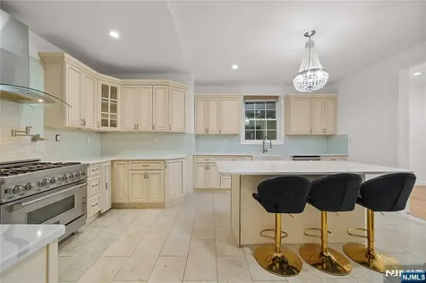 81 Fairmount Avenue Hackensack NJ 07601