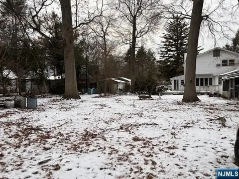 496 Cedar Lane Paramus NJ 07652