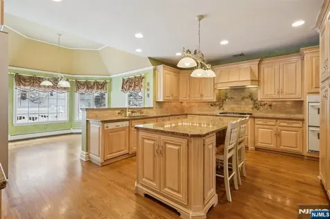 84 Walsh Drive Mahwah NJ 07430