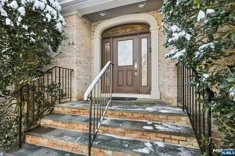 84 Walsh Drive Mahwah NJ 07430