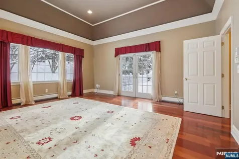 84 Walsh Drive Mahwah NJ 07430