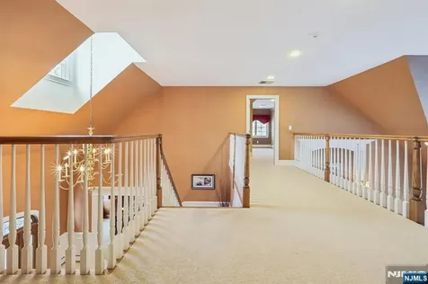 84 Walsh Drive Mahwah NJ 07430