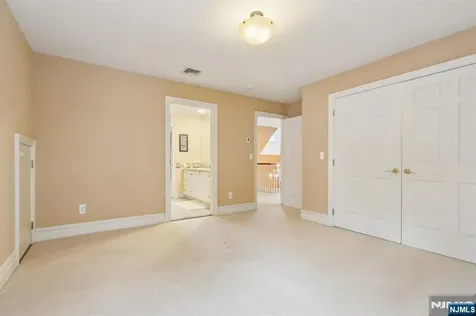 84 Walsh Drive Mahwah NJ 07430