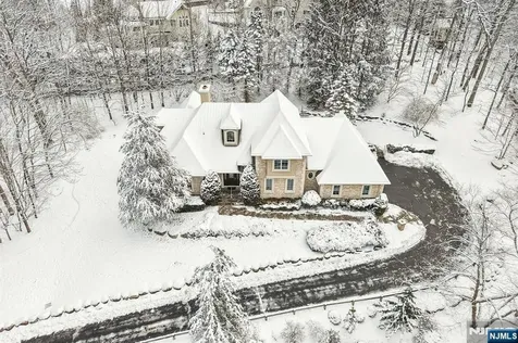 84 Walsh Drive Mahwah NJ 07430