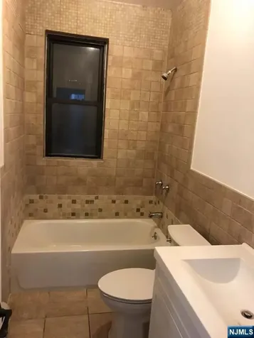 553 Undercliff Avenue Edgewater NJ 07020
