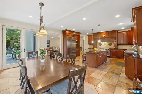 71 Roberts Road Englewood Cliffs NJ 07632