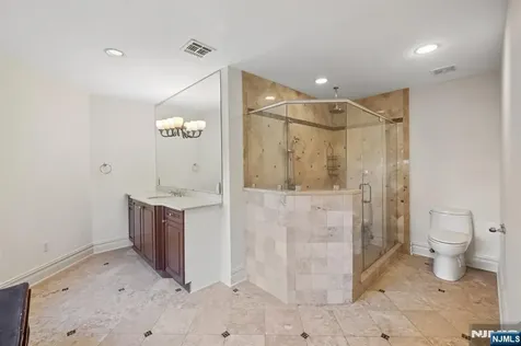 71 Roberts Road Englewood Cliffs NJ 07632