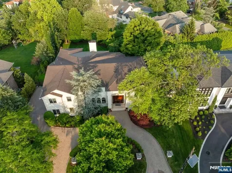 71 Roberts Road Englewood Cliffs NJ 07632