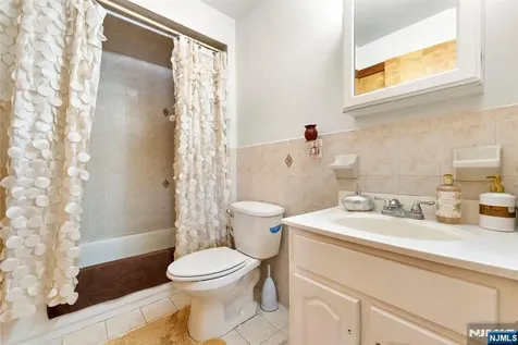 126 Amherst Street East Orange NJ 07018