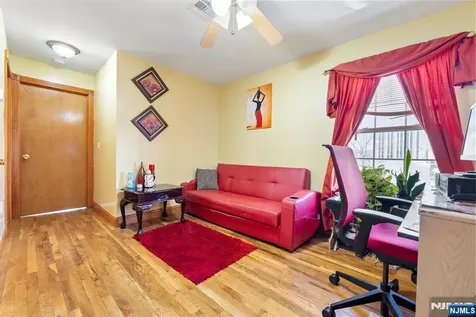 126 Amherst Street East Orange NJ 07018