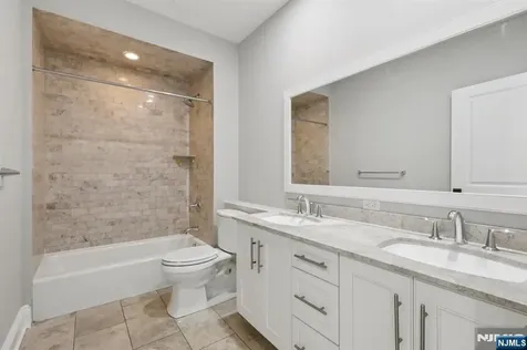 24 Marquis Court Edgewater NJ 07020