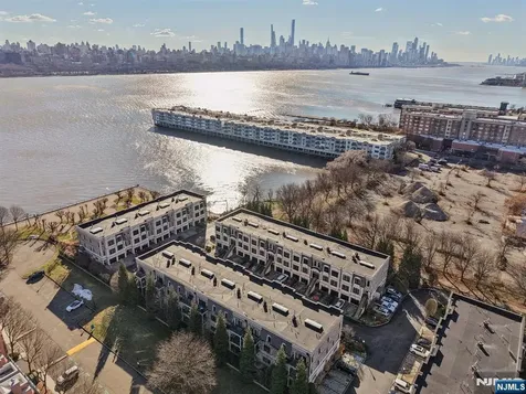 24 Marquis Court Edgewater NJ 07020