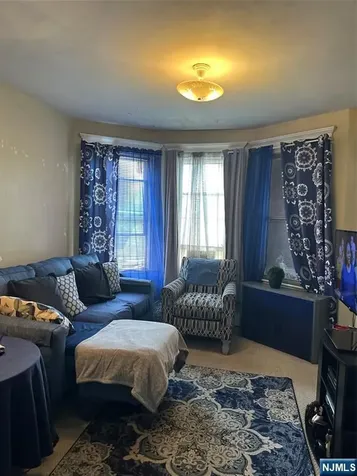 156 19th Avenue Irvington NJ 07111