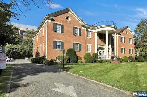 230 Sherman Avenue Glen Ridge NJ 07028