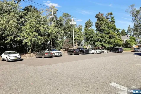 230 Sherman Avenue Glen Ridge NJ 07028
