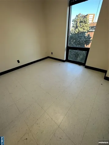 520 Main Street Fort Lee NJ 07024