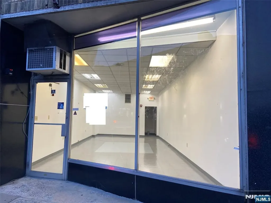 67 S Washington Avenue Bergenfield NJ 07621