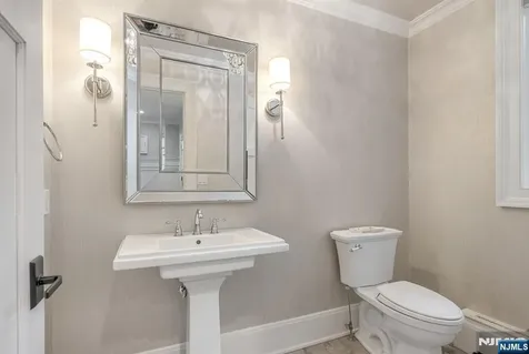 11 Aldbury Drive Upper Saddle River NJ 07458