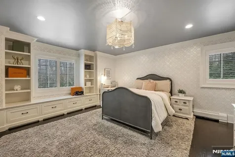 11 Aldbury Drive Upper Saddle River NJ 07458