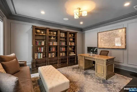 11 Aldbury Drive Upper Saddle River NJ 07458