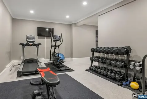 11 Aldbury Drive Upper Saddle River NJ 07458