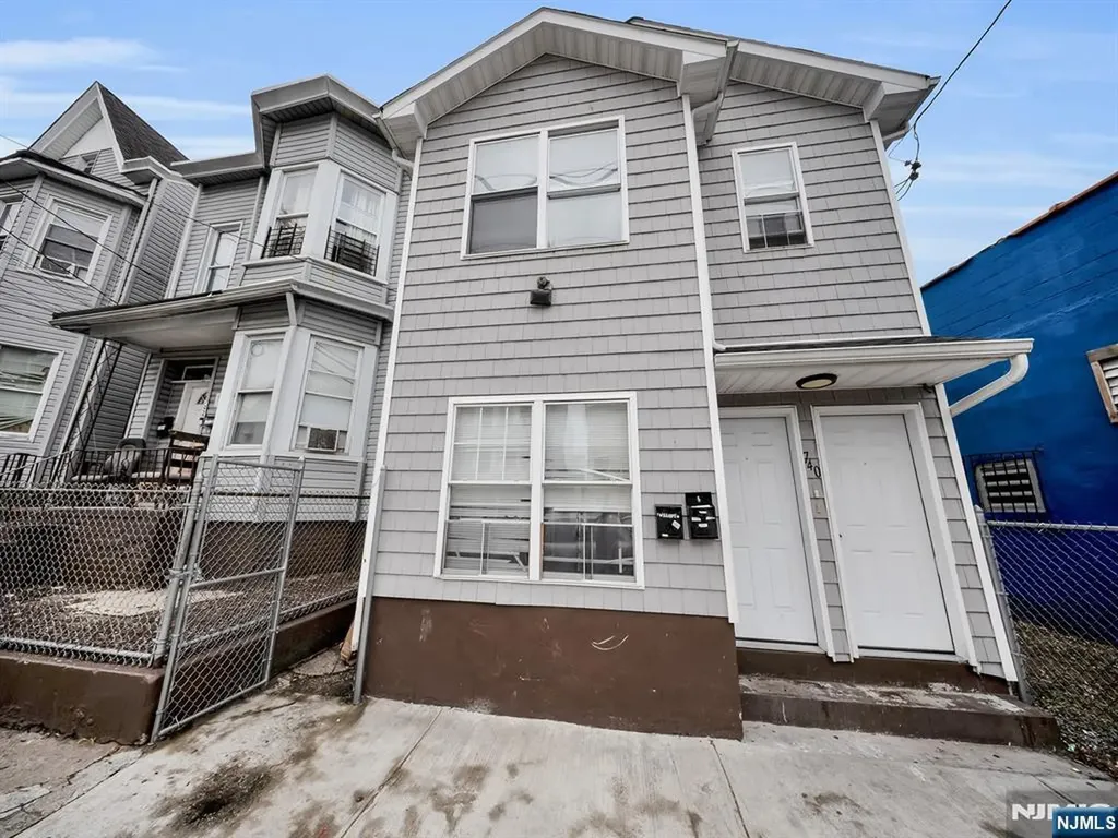 740 E 18th Street Paterson NJ 07501