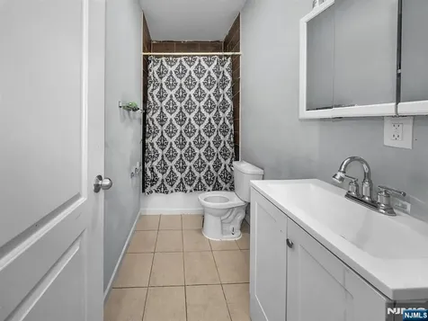 740 E 18th Street Paterson NJ 07501