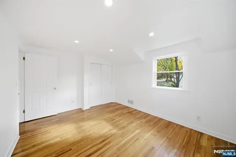 61 Rose Street Cresskill NJ 07626