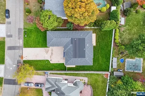156 Stuart Street Paramus NJ 07652