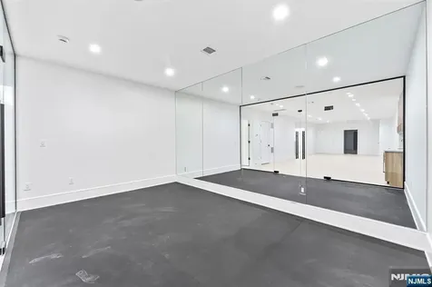156 Stuart Street Paramus NJ 07652