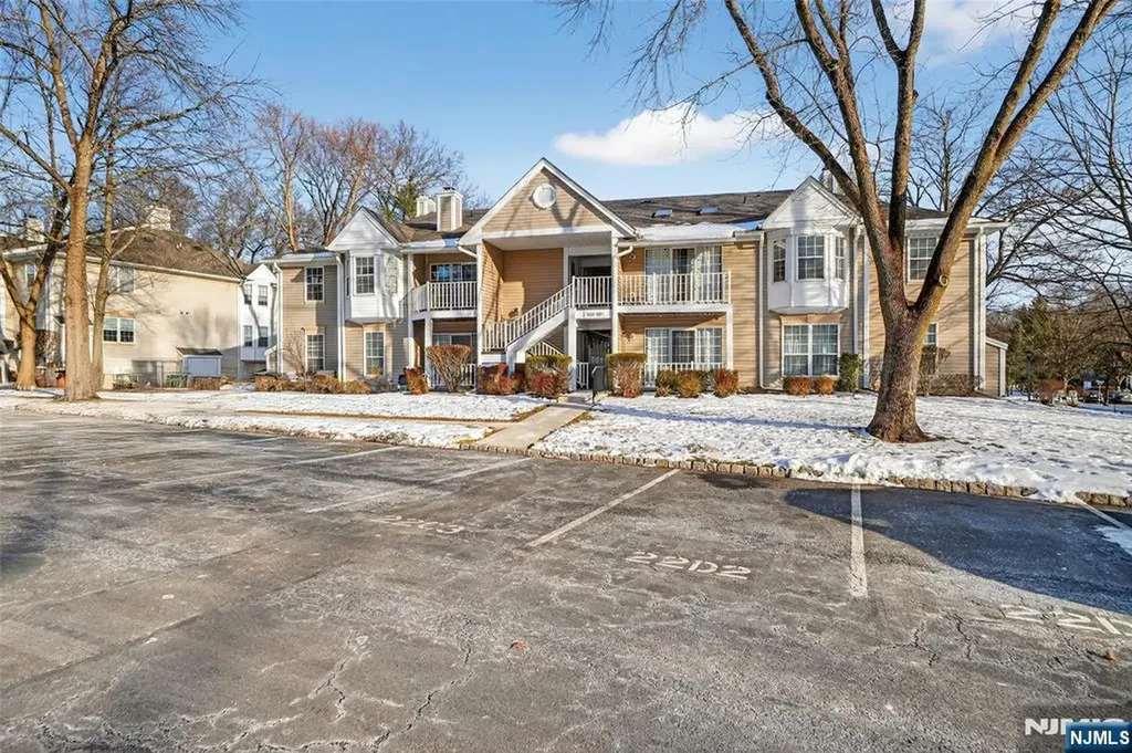 560 Holly Court Mahwah NJ 07430