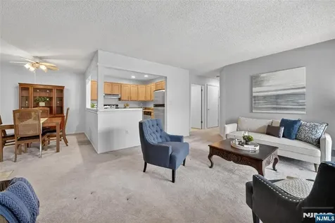 560 Holly Court Mahwah NJ 07430